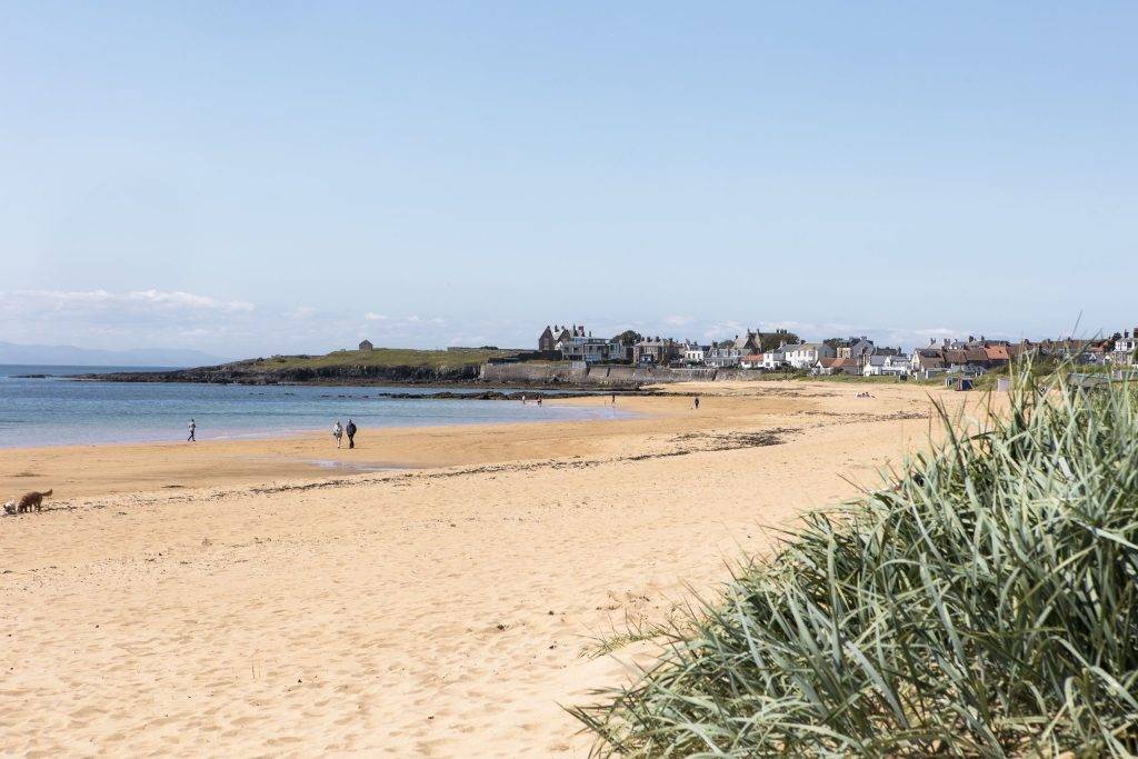 things to do in Elie and Earlsferry, beach walk with views over the sea